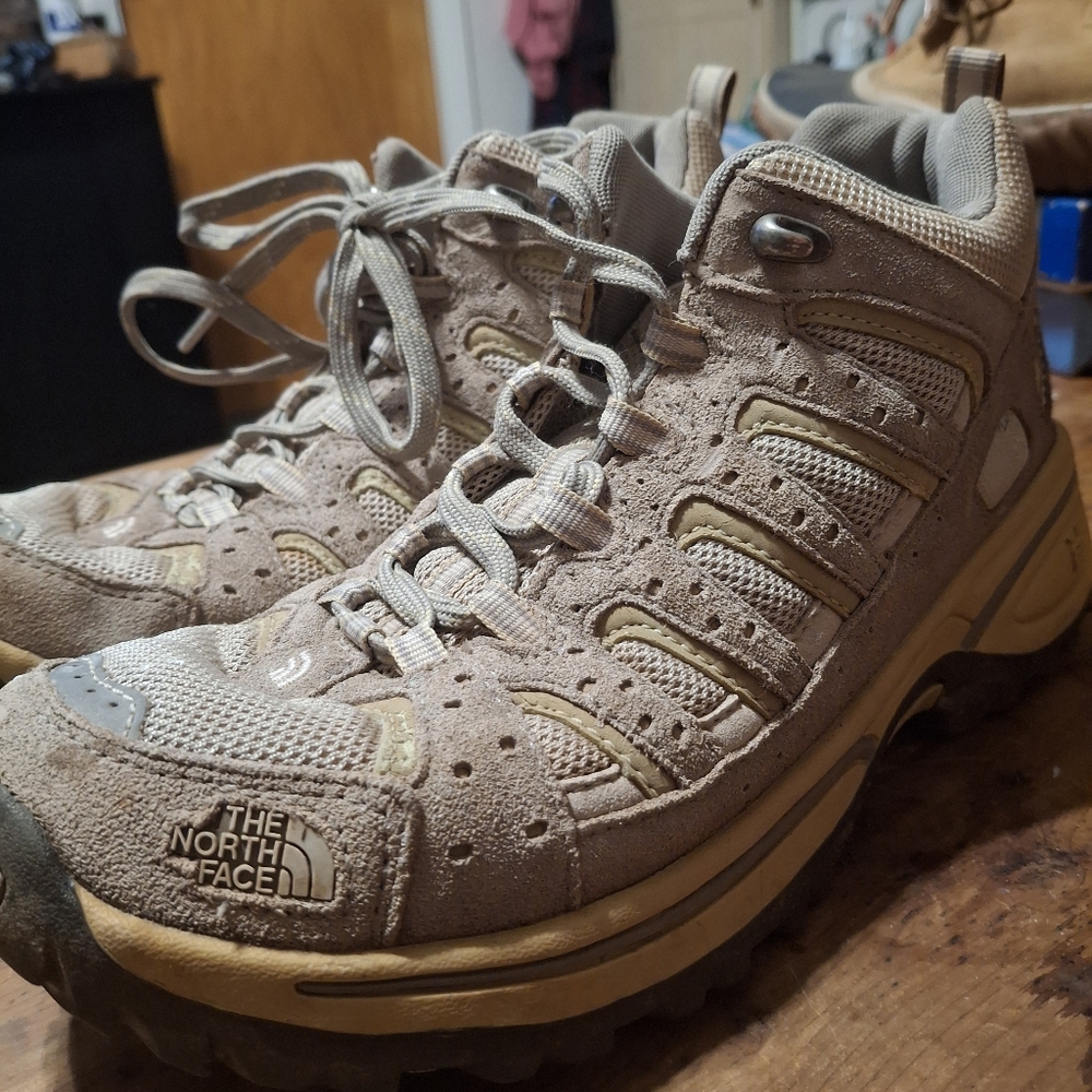 The North Face Ulta Tac Tan Hiking Shoes Size 8.5